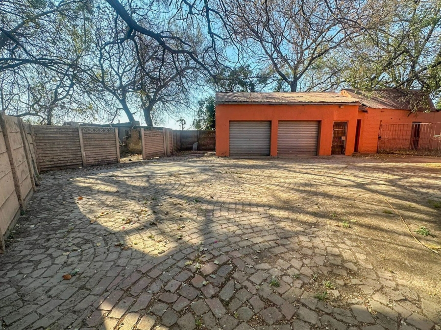 4 Bedroom Property for Sale in De Kroon A H North West